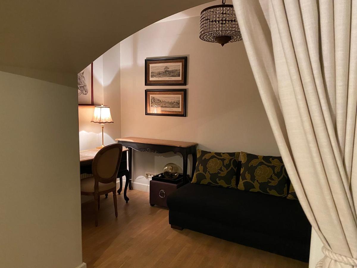 Exclusive Gaono Apartment In The Heart Of Old Town Vilnius Ngoại thất bức ảnh