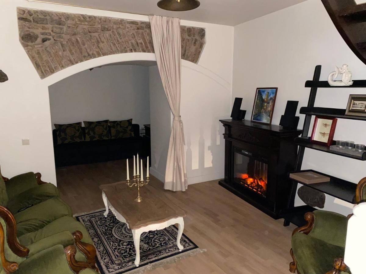 Exclusive Gaono Apartment In The Heart Of Old Town Vilnius Ngoại thất bức ảnh