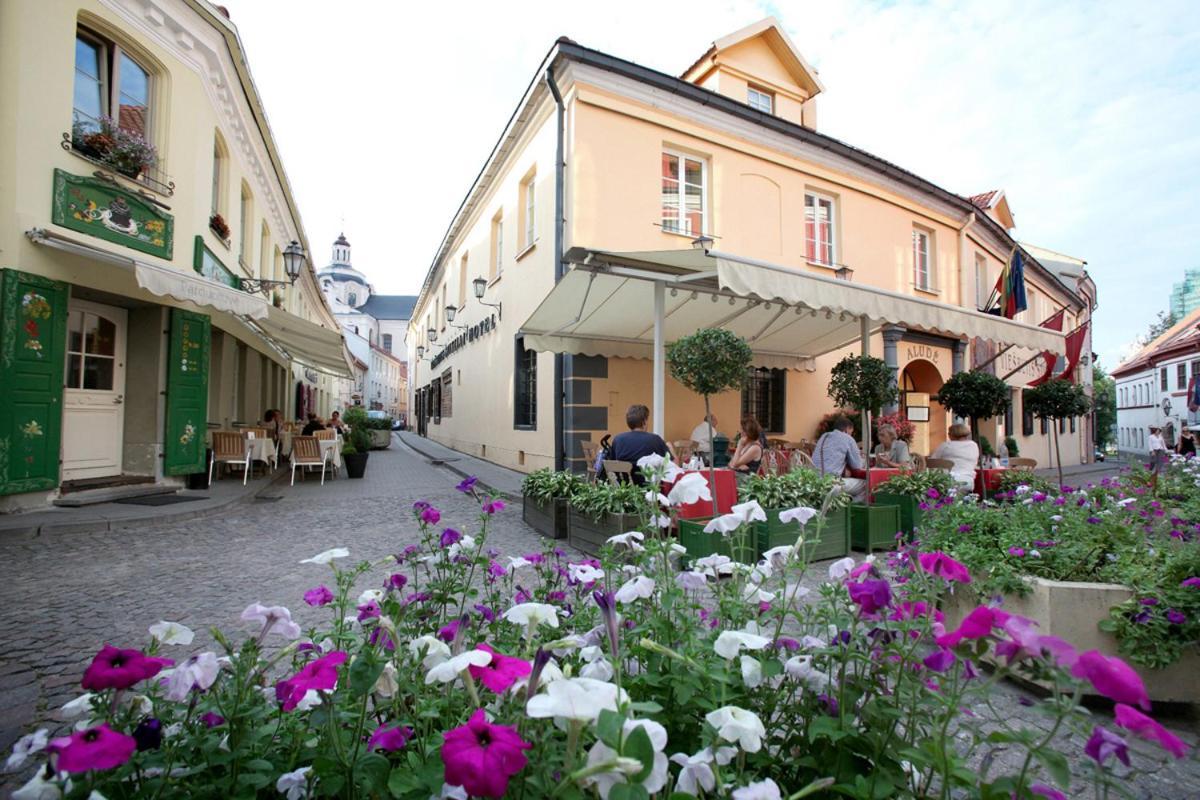 Exclusive Gaono Apartment In The Heart Of Old Town Vilnius Ngoại thất bức ảnh